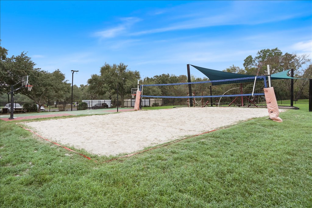 10801 Beachmont Lane Austin, TX 78739 - Photo 39 of 40 Sand Volleyball