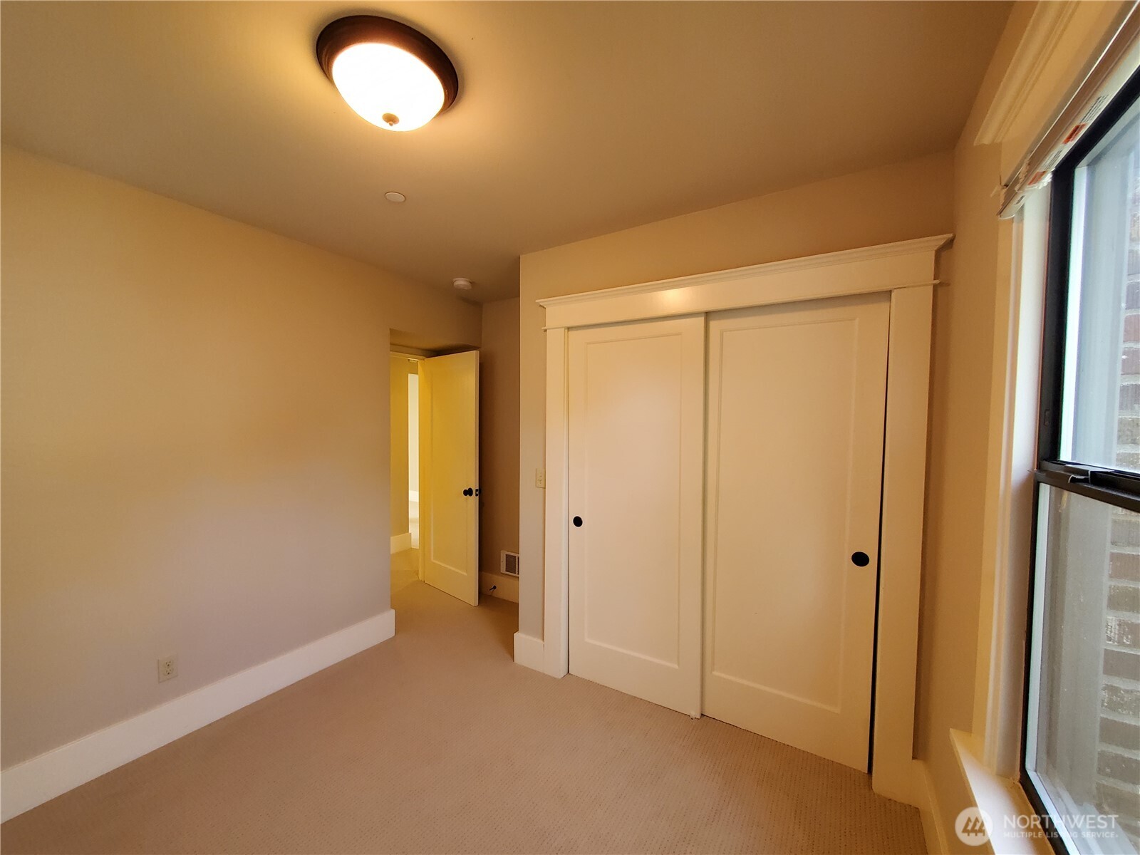 109-115 30th Avenue Seattle, WA 98122 - Photo 17 of 18