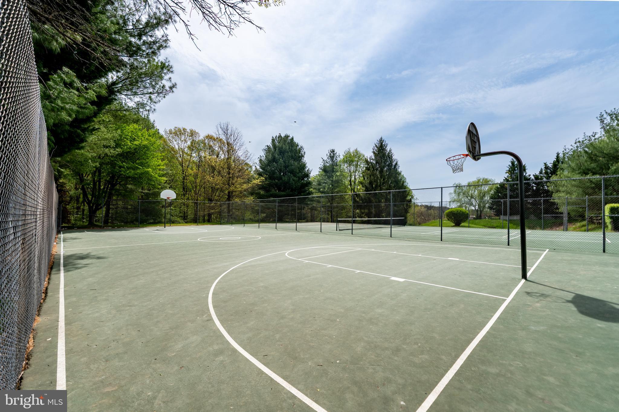 1346 Becket Road Eldersburg, MD 21784 - Photo 60 of 73 a view of a basket ball ground