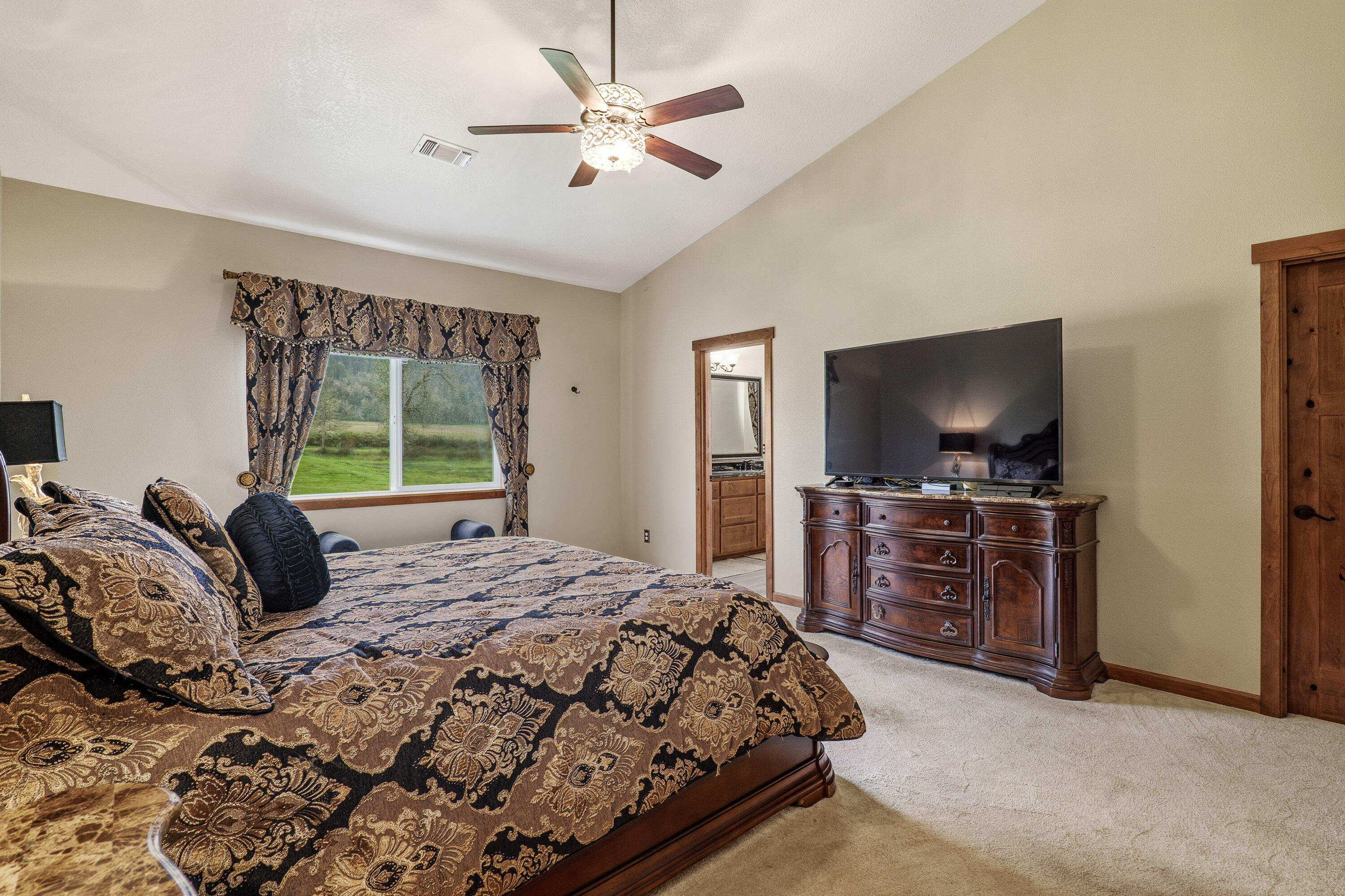 1775 Leland Road Wolf Creek, OR 97497 - Photo 24 of 49 Leland24