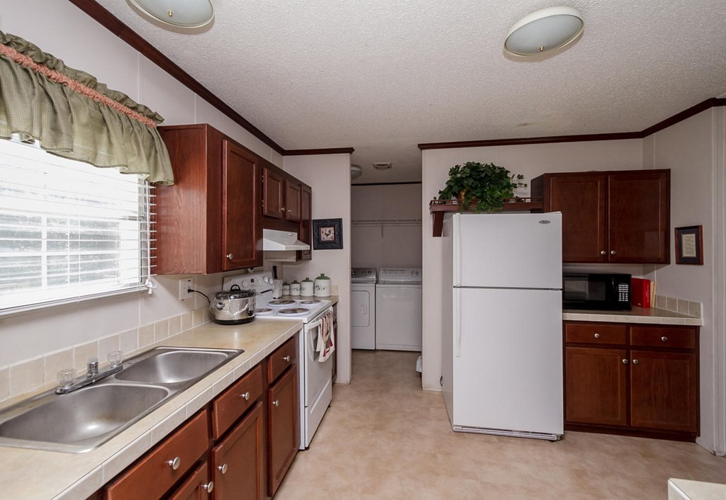 4533 Augusta Road Clearwater, SC 29842 - Photo 12 of 37