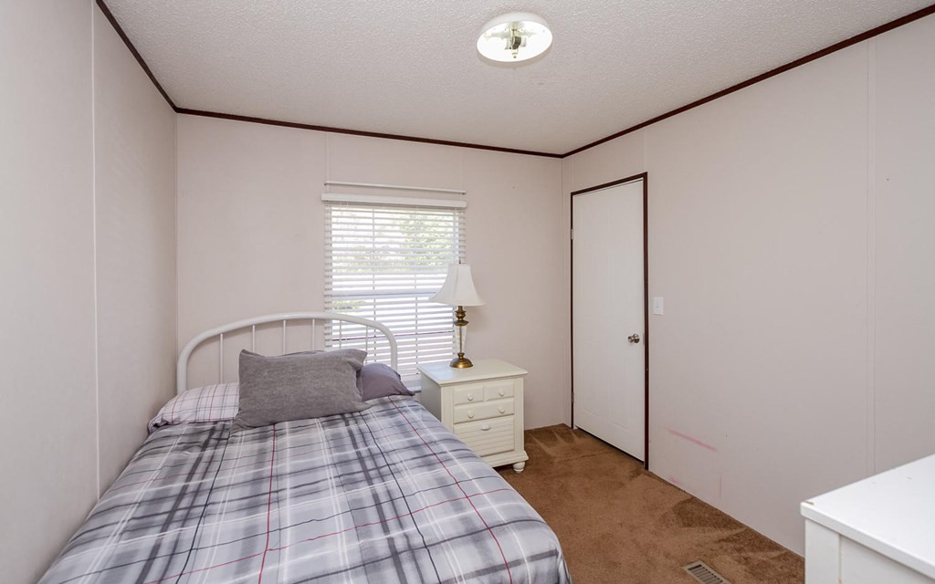 4533 Augusta Road Clearwater, SC 29842 - Photo 23 of 37