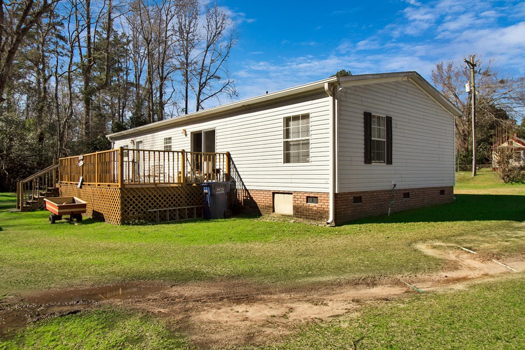 4533 Augusta Road Clearwater, SC 29842 - Photo 29 of 37