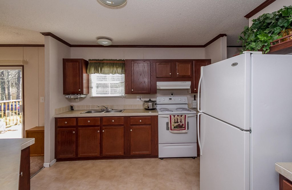 4533 Augusta Road Clearwater, SC 29842 - Photo 10 of 37