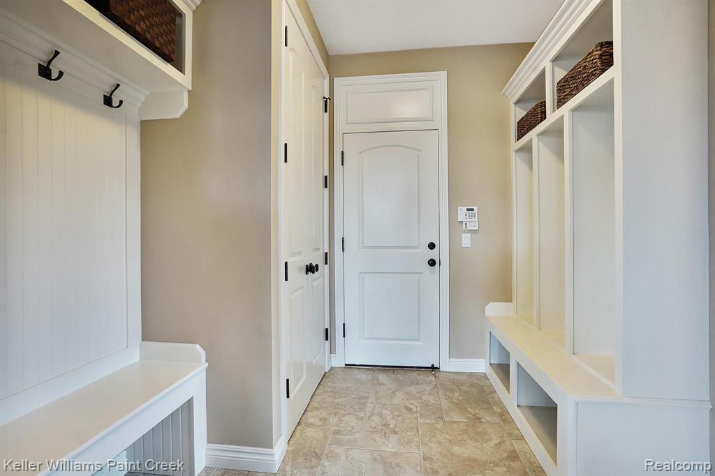 2870 South Addison Circle Rochester, MI 48306 - Photo 36 of 54