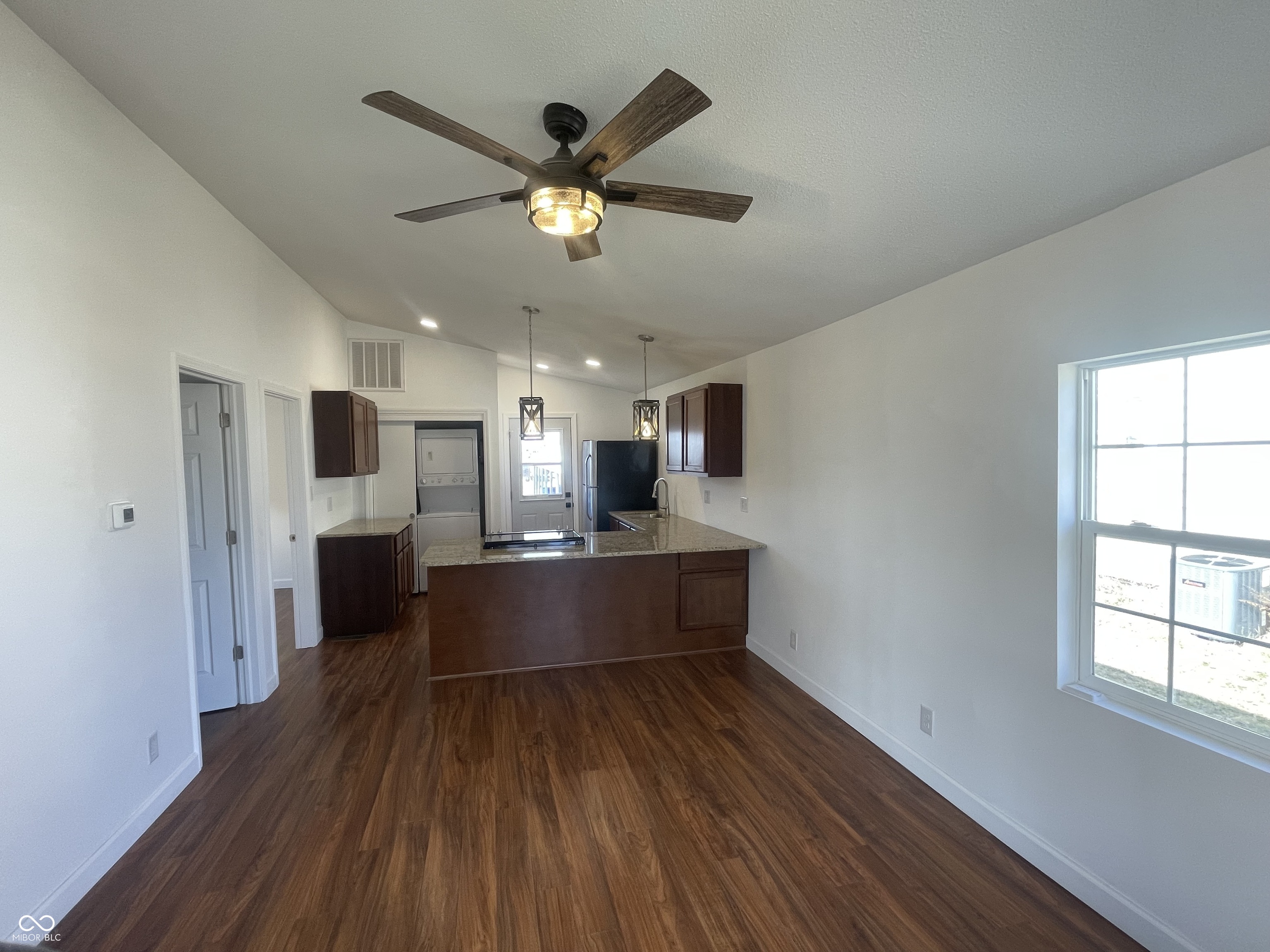 1329 South Locke Street Kokomo, IN 46902 - Photo 2 of 13