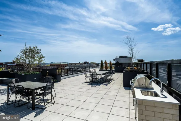 $2,750 | 811 South Columbus Street, Unit 206, Alexandria, VA 22314