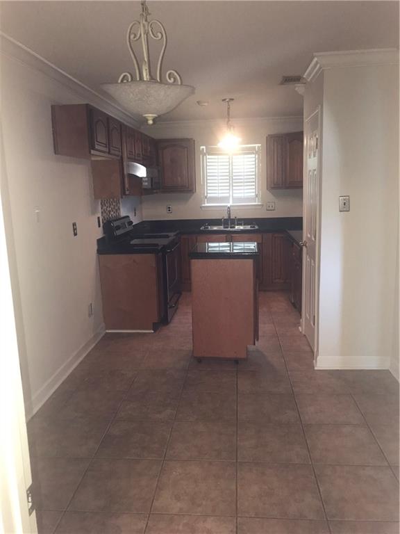 1233 Kings Row Slidell, LA 70461 - Photo 3 of 8 Gallery Image 3