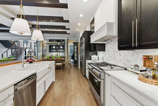 $3,300,000 | 2424 Heartley Drive, Raleigh, NC 27615