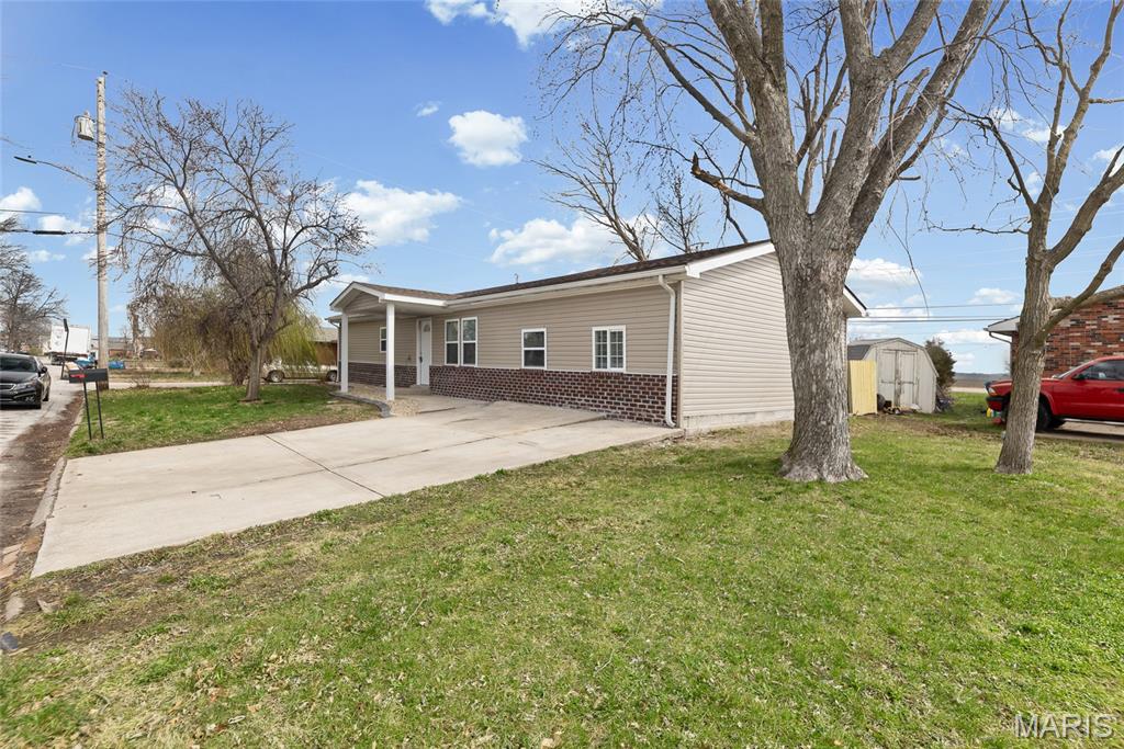 2 Eastgate Drive Pontoon Beach, IL 62040 - Photo 4 of 39