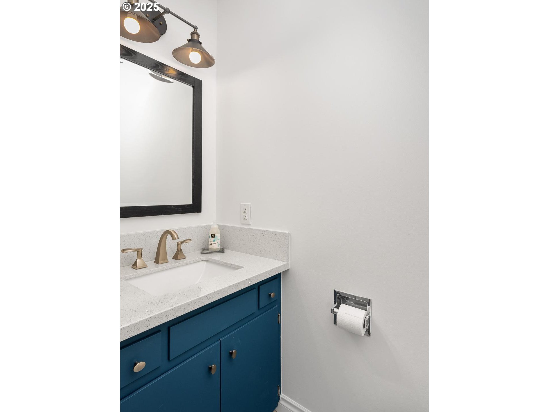 13820 Southwest Hart Road Beaverton, OR 97008 - Photo 22 of 48 Gallery Image 22
