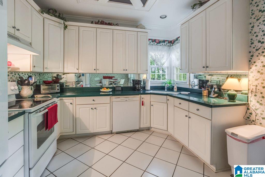 3884 Ripple Leaf Circle Birmingham, AL 35216 - Photo 6 of 17