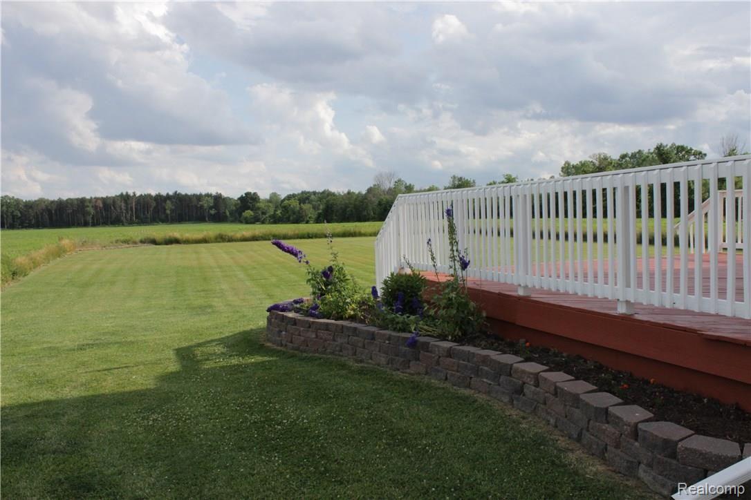 5377 Reid Road Swartz Creek, MI 48473 - Photo 5 of 31 IMG_0462.JPG
