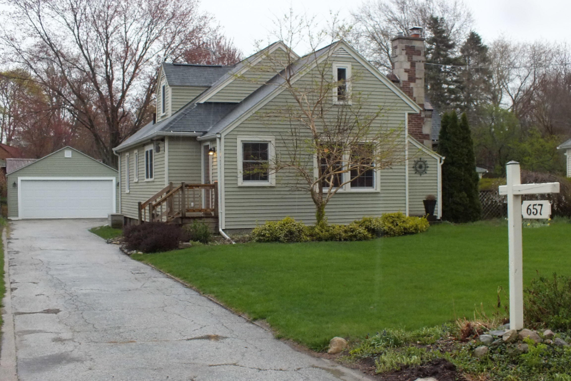 657 Graafschap Road Holland, MI 49423 - Photo 2 of 30 DSCF1746