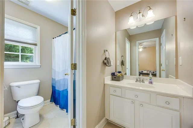 $525,000 | 6416 Deep Woods Court, Flowery Branch, GA 30542