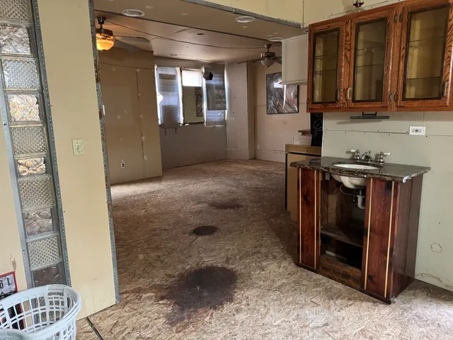 a view of a storage & utility room