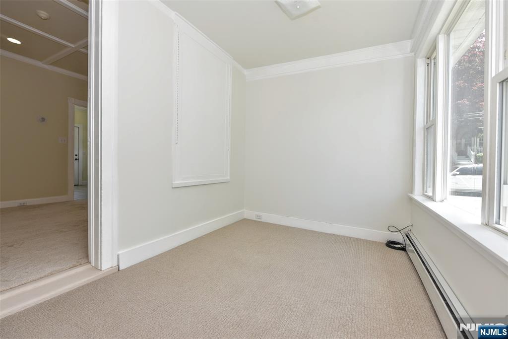52 Central Avenue Butler, NJ 07405 - Photo 6 of 34