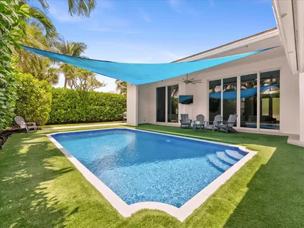 $2,995,000 | 1002 Lake Shore Drive, Delray Beach, FL 33444