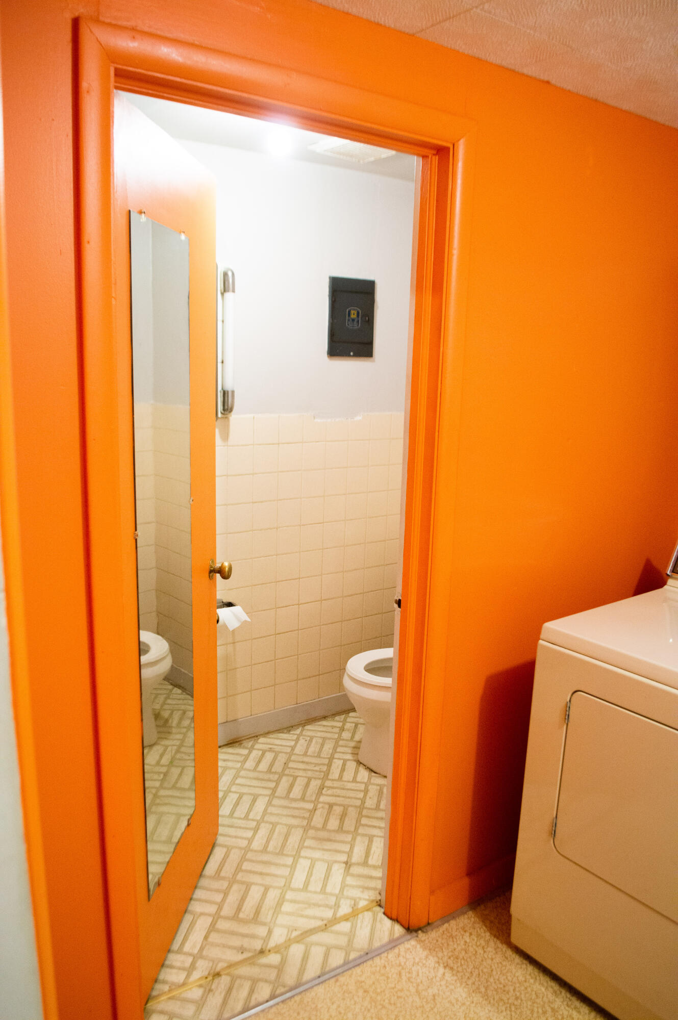1740 Russell Road Muskegon, MI 49445 - Photo 15 of 24 Bathroom