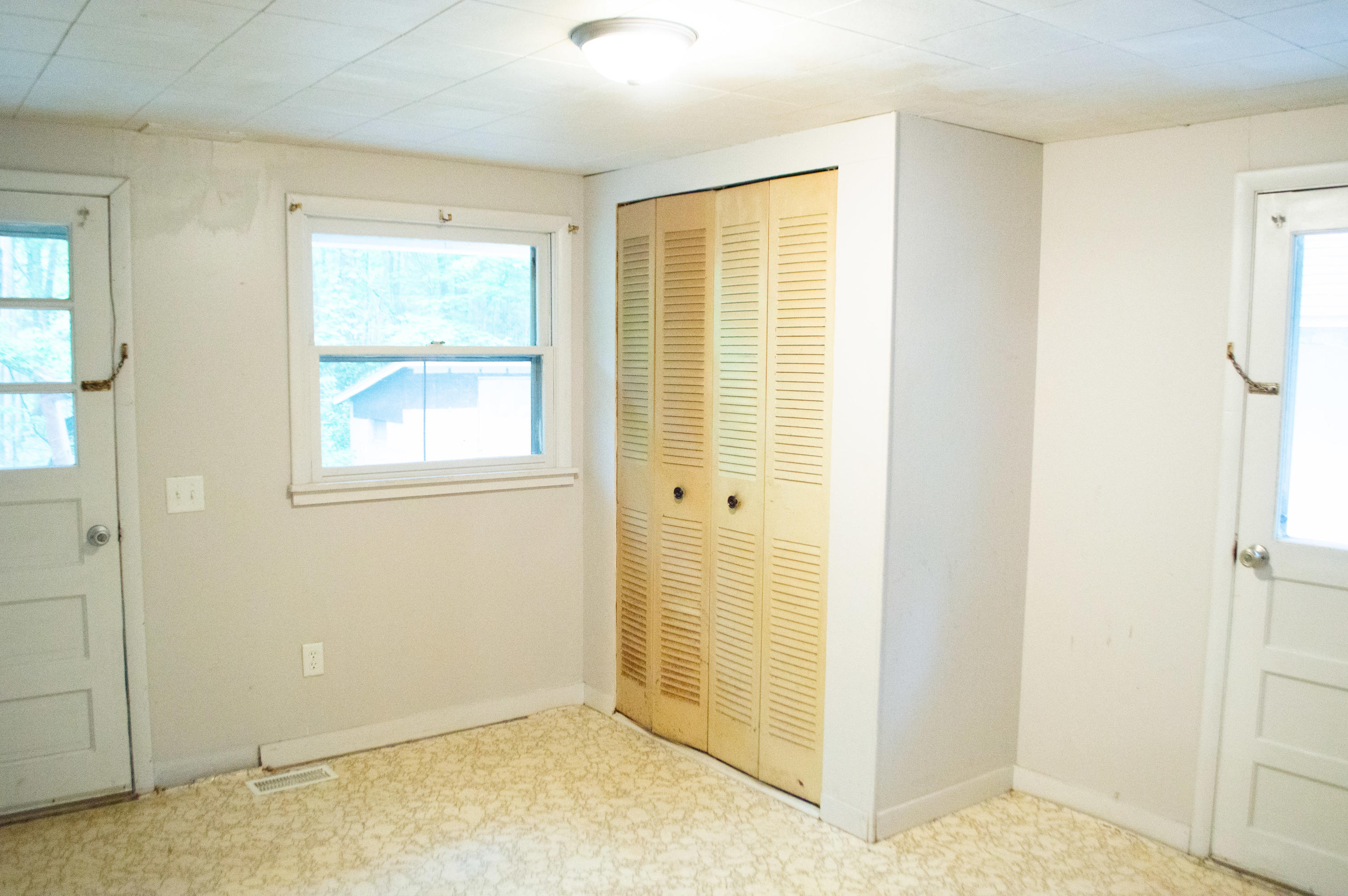 1740 Russell Road Muskegon, MI 49445 - Photo 17 of 24 Dining Room