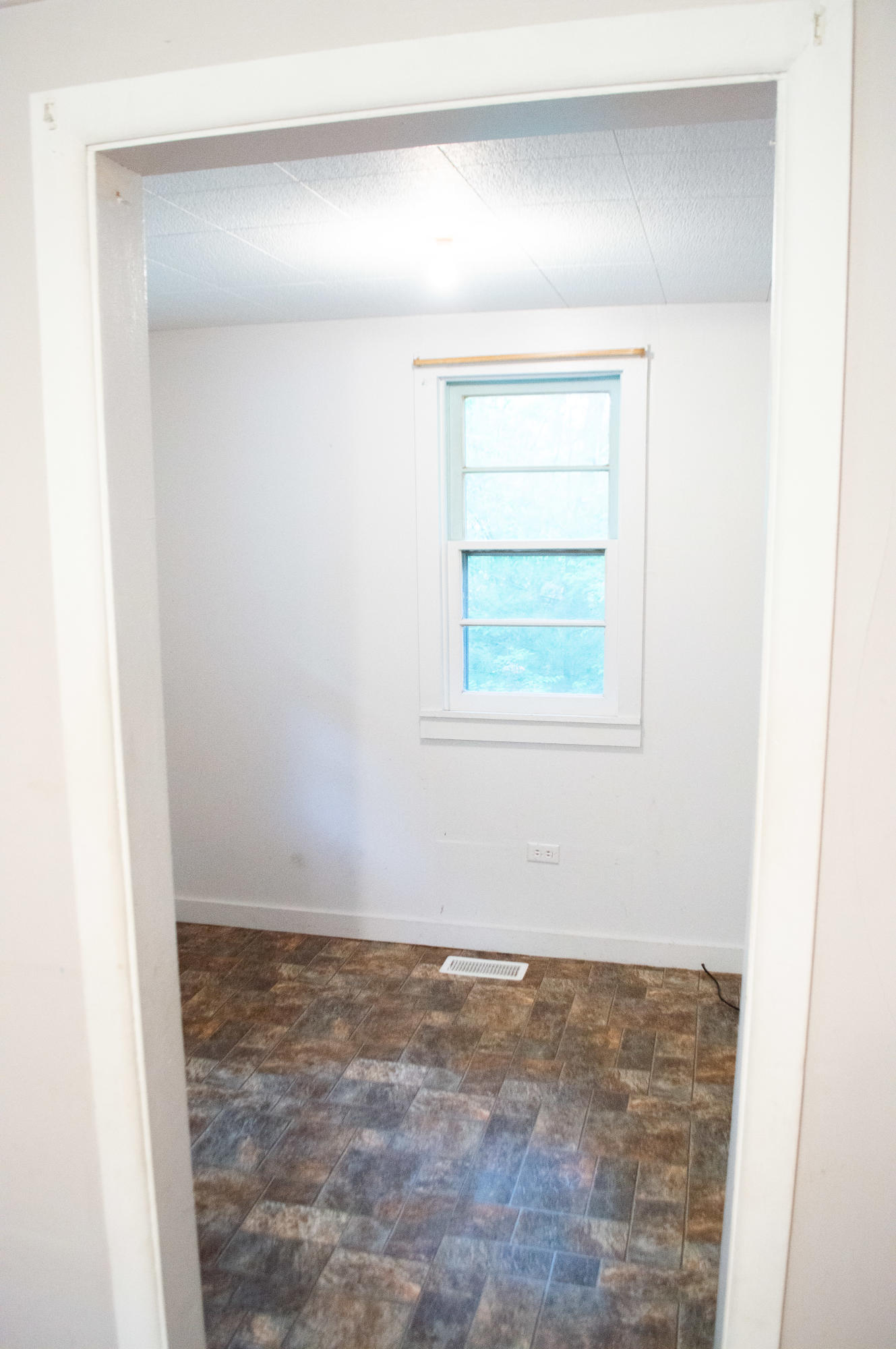 1740 Russell Road Muskegon, MI 49445 - Photo 8 of 24 Bedroom 1
