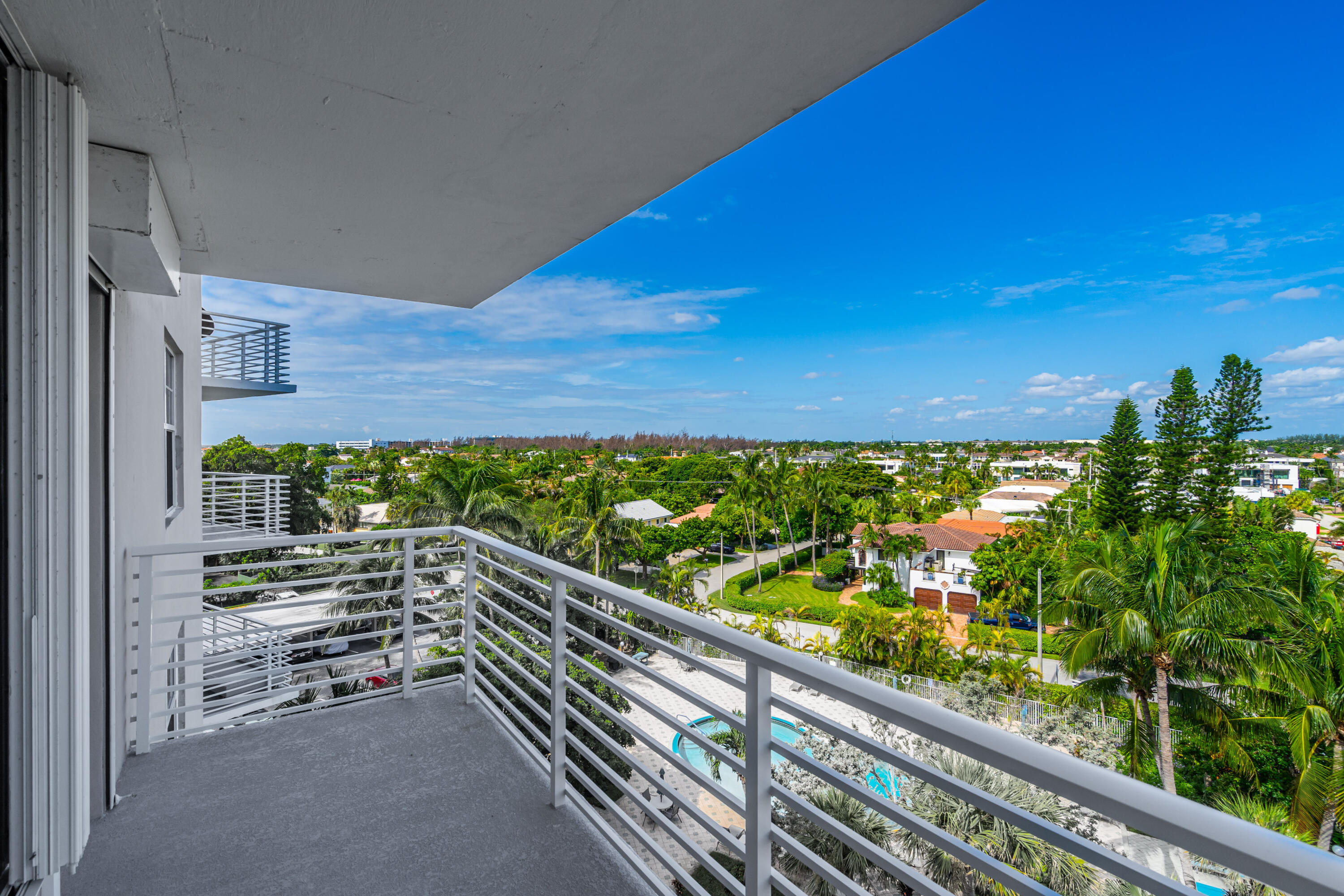 2851 South Ocean Boulevard, Unit 86 Boca Raton, FL 33432 - Photo 3 of 25 2851socean-18