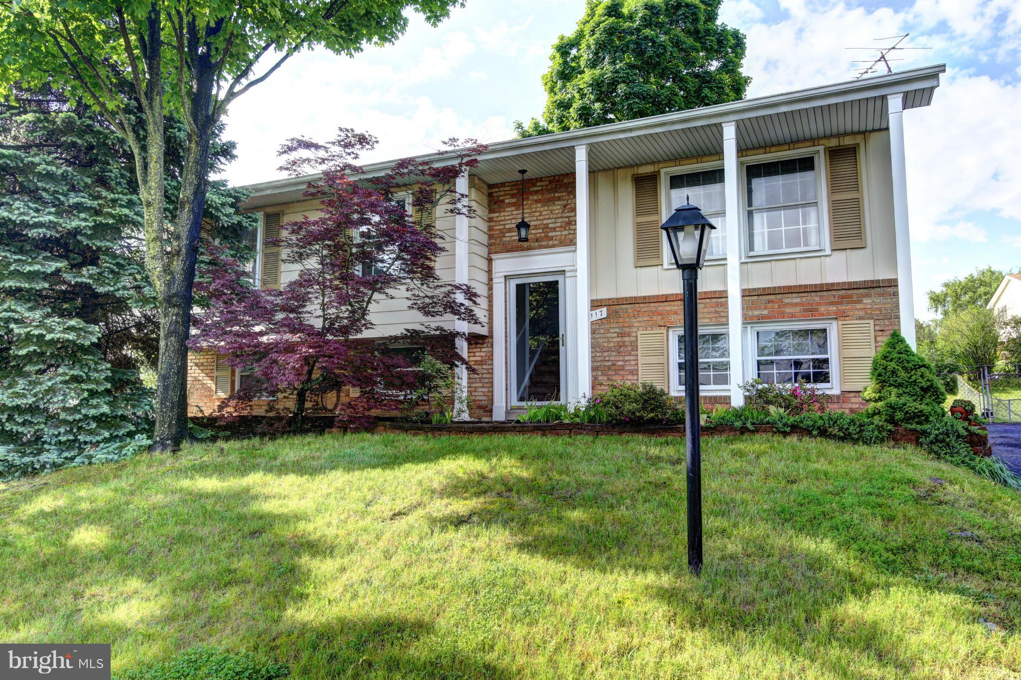 117 West Church Road Sterling, VA 20164 - Photo 1 of 28 Exterior (Front)