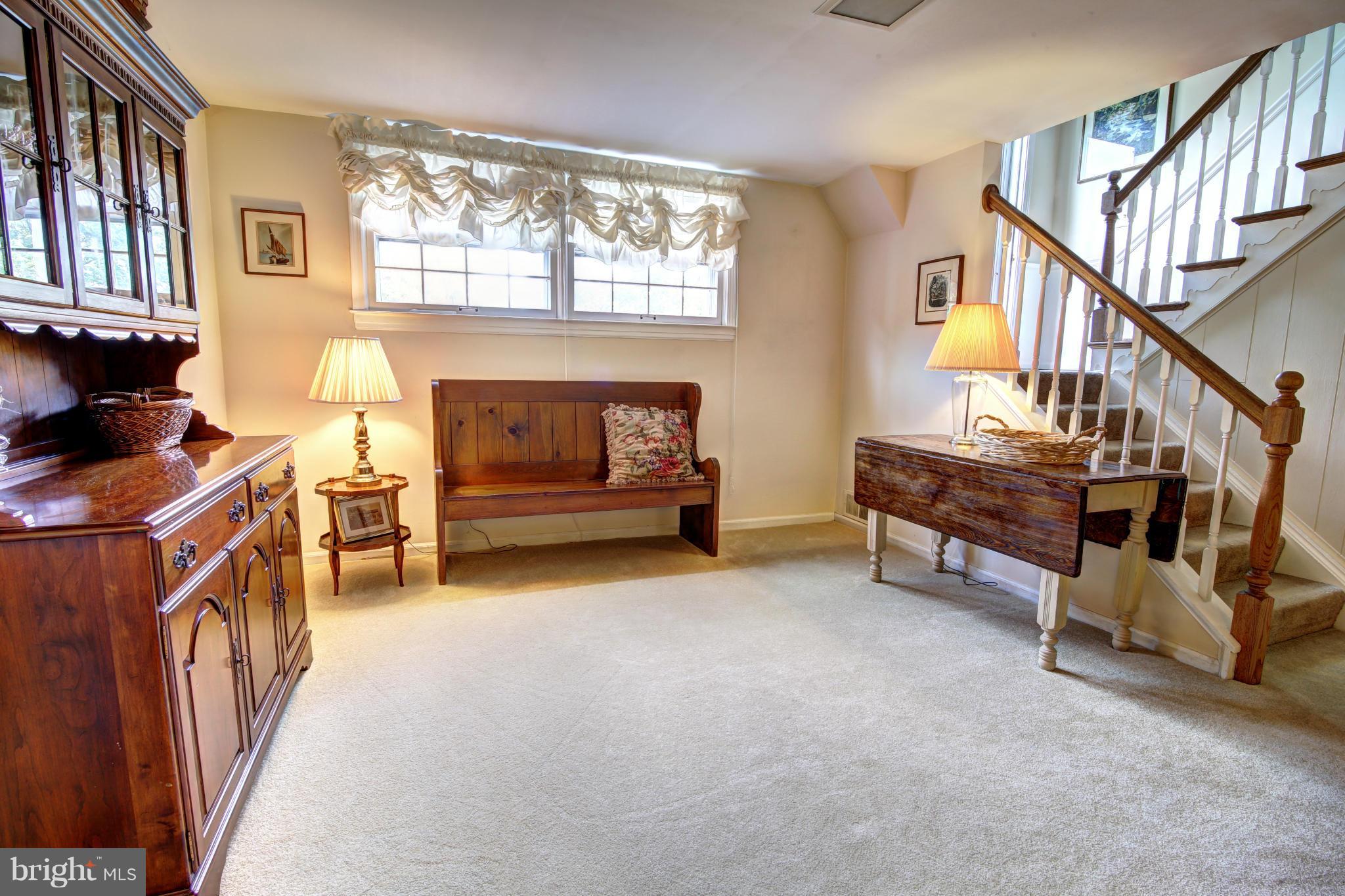 117 West Church Road Sterling, VA 20164 - Photo 18 of 28 Family Room