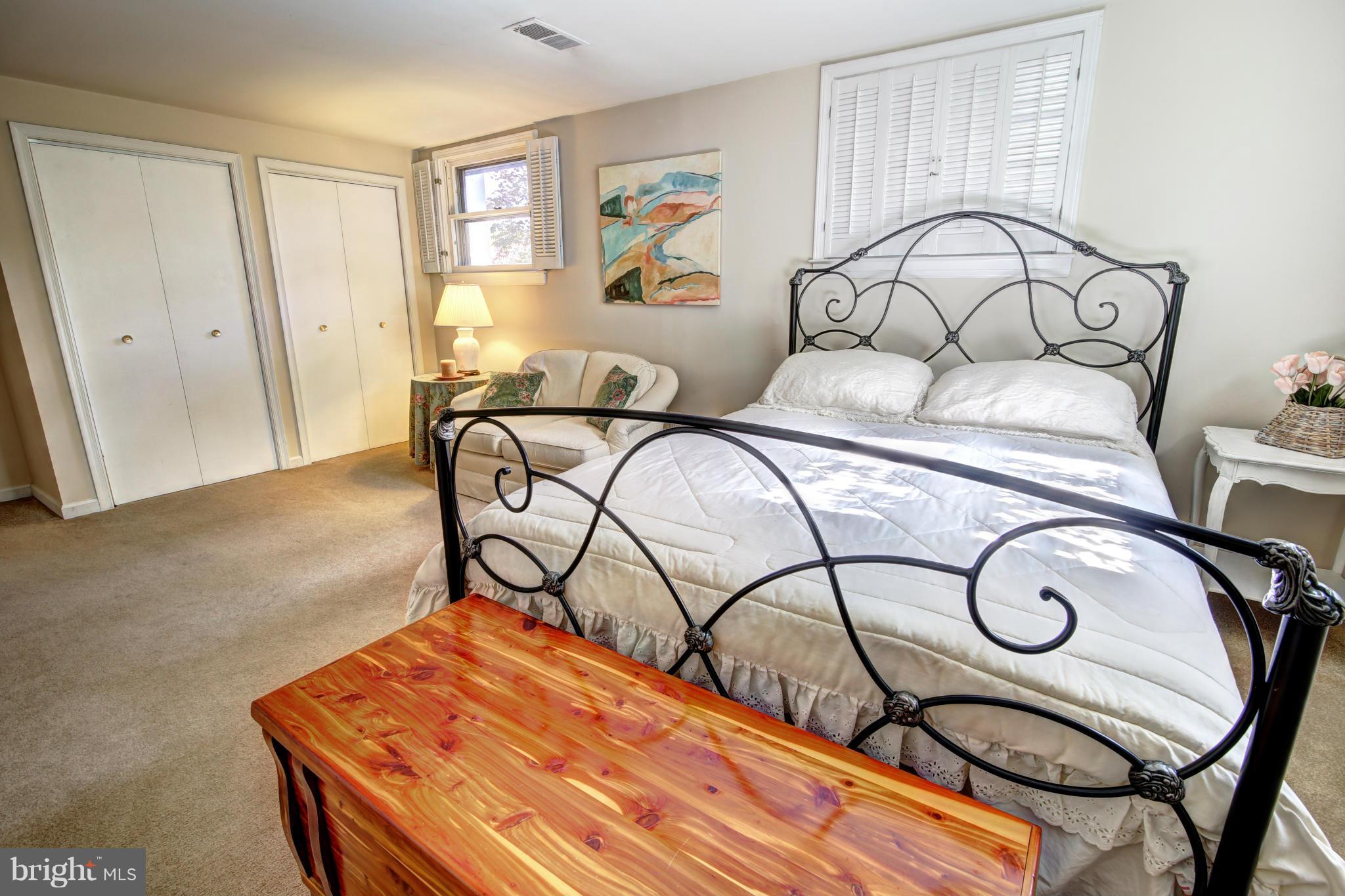 117 West Church Road Sterling, VA 20164 - Photo 20 of 28 Bedroom (Master)