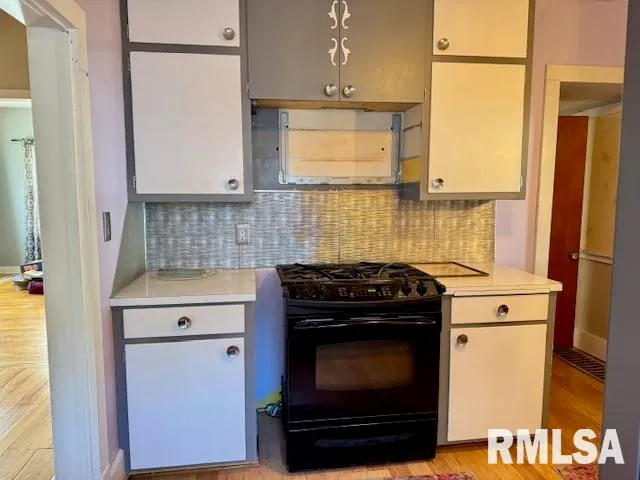 $73,000 | 2918 Pershing Boulevard, Clinton, IA 52732