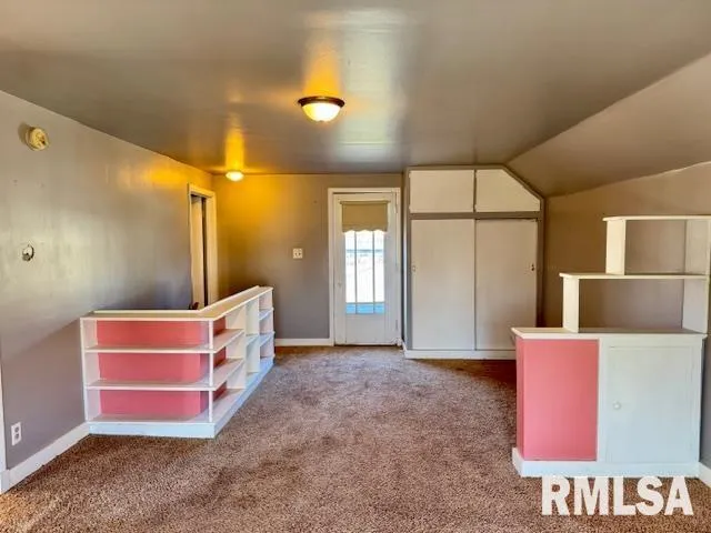 $73,000 | 2918 Pershing Boulevard, Clinton, IA 52732