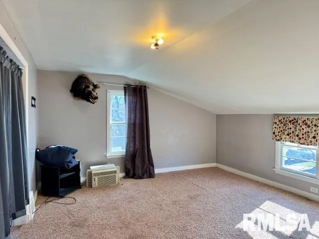 $73,000 | 2918 Pershing Boulevard, Clinton, IA 52732