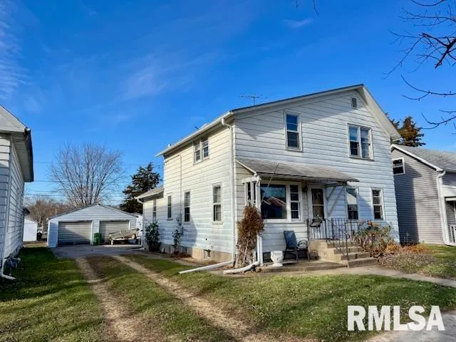 $73,000 | 2918 Pershing Boulevard, Clinton, IA 52732