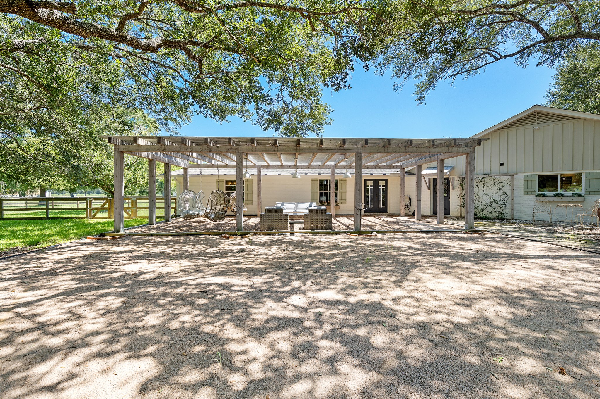 3042 Poskey Road Anahuac, TX 77514 - Photo 11 of 48 Gallery Image 11