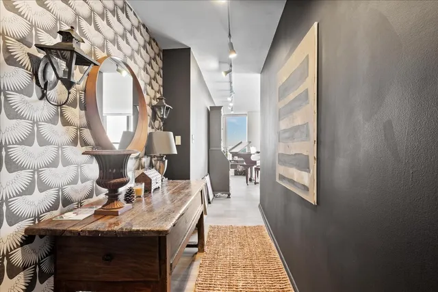 $2,200 | 5701 North Sheridan Road, Unit 9U, Chicago, IL 60660