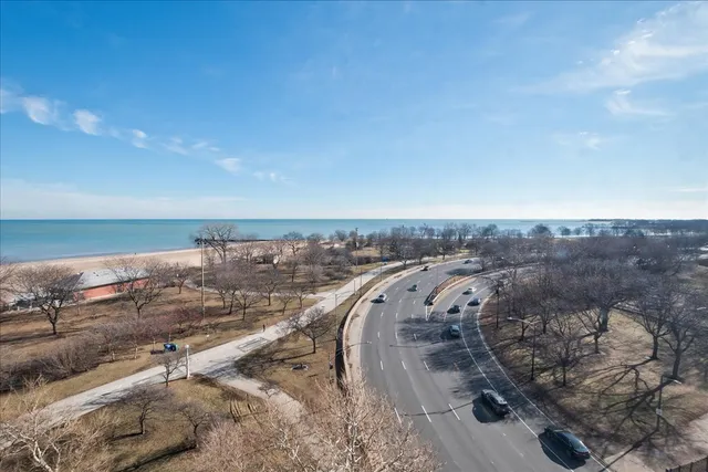 $2,200 | 5701 North Sheridan Road, Unit 9U, Chicago, IL 60660