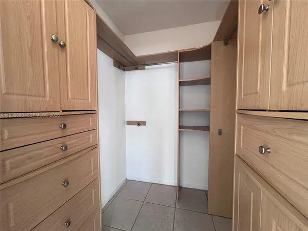 $2,400 | 17350 Northwest 67th Avenue, Unit 301, Hialeah, FL 33015