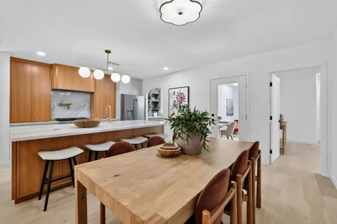 $1,289,000 | 1640 9th Avenue, Sacramento, CA 95818