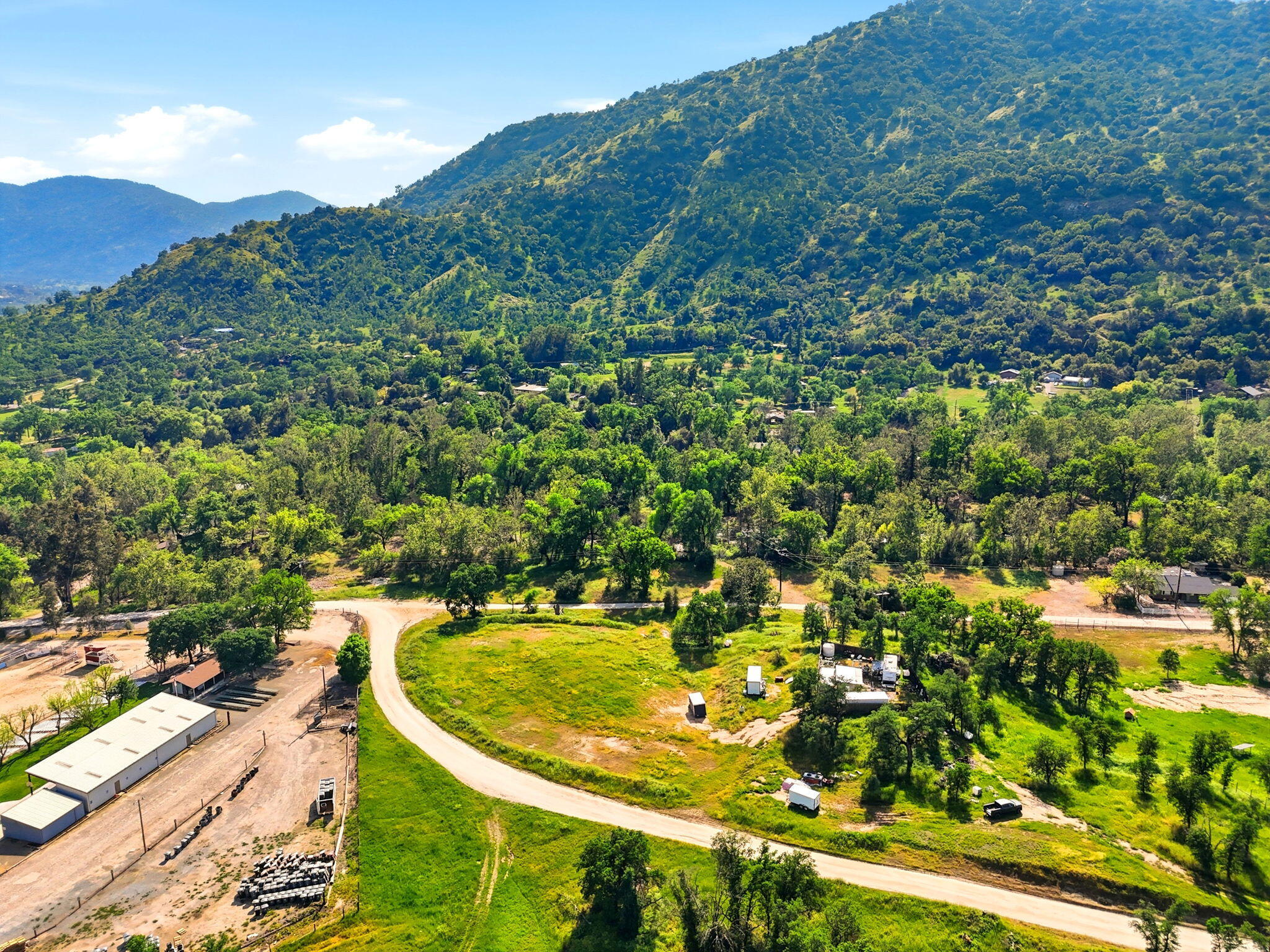 Three North Kaweah River Drive Three Rivers, CA 93271 - Photo 13 of 22 17-42490_N_Kaweah_River_Dr_016