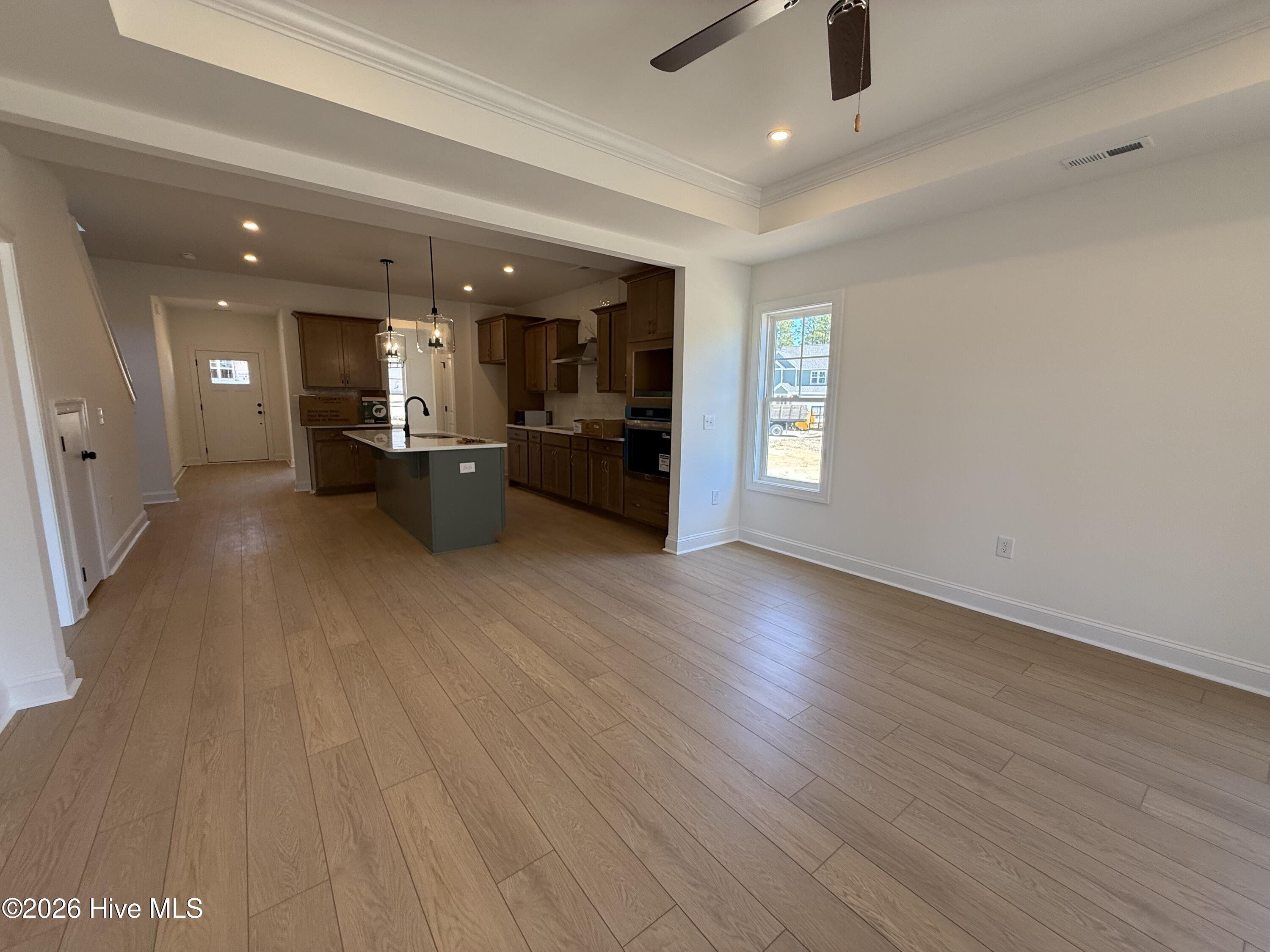 430 Albion Court Carthage, NC 28327 - Photo 6 of 17 Living/kitchen