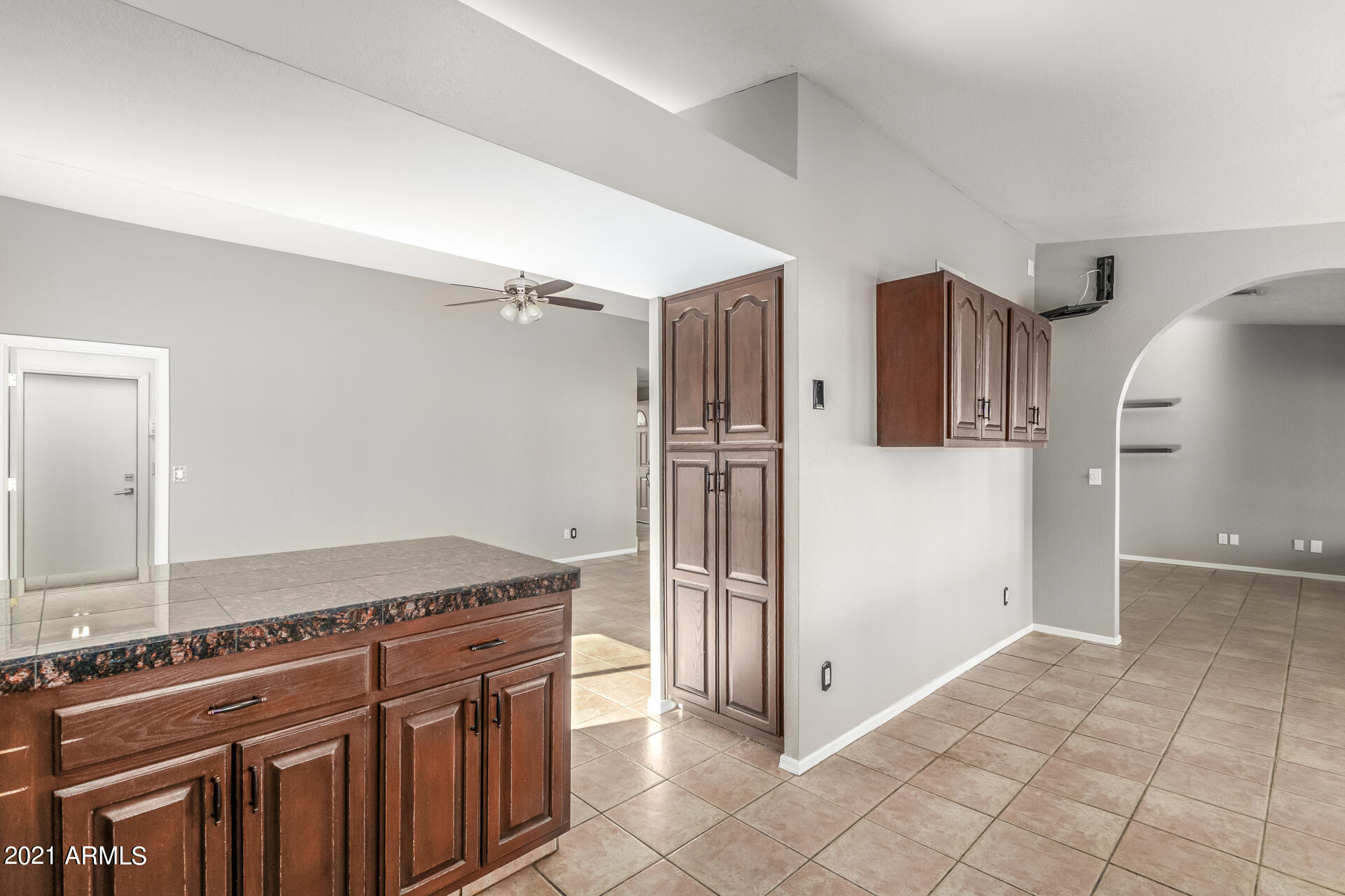 4741 East Kathleen Road Phoenix, AZ 85032 - Photo 12 of 27 Kathleen-10