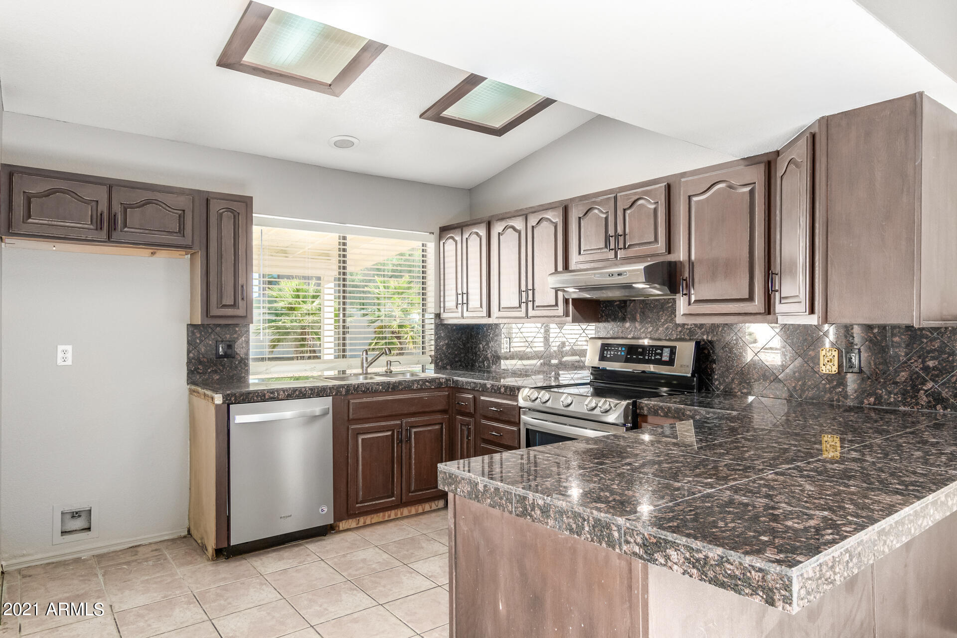 4741 East Kathleen Road Phoenix, AZ 85032 - Photo 13 of 27 Kathleen-12