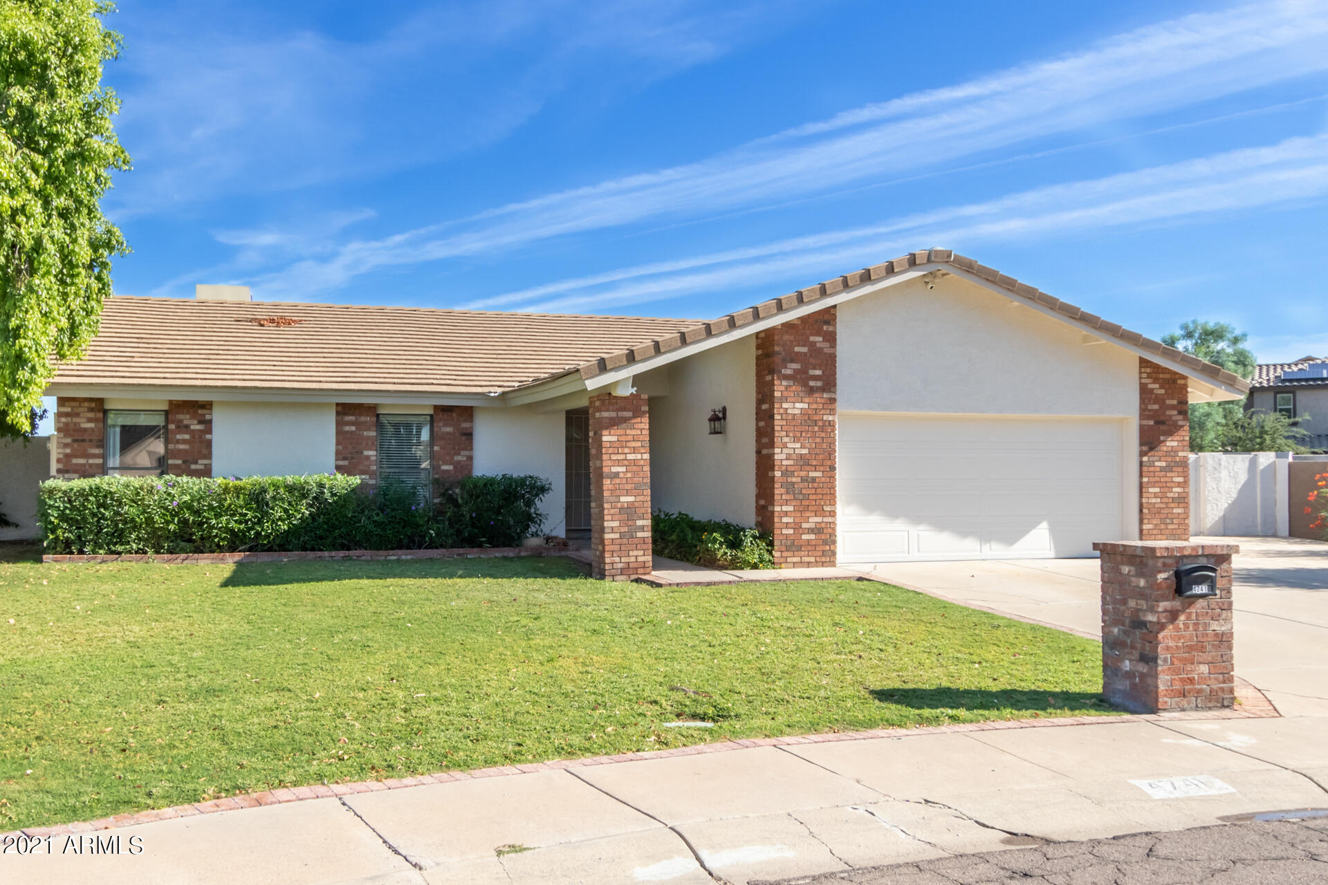 4741 East Kathleen Road Phoenix, AZ 85032 - Photo 2 of 27 Kathleen-2