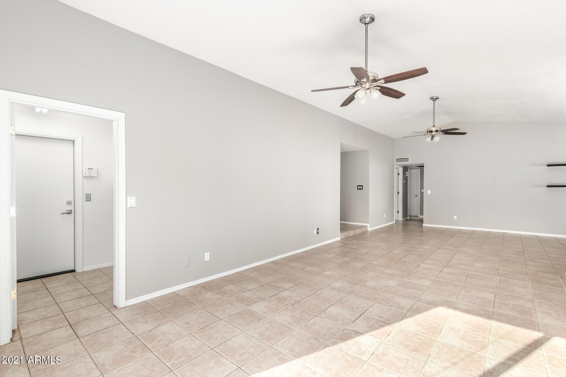 4741 East Kathleen Road Phoenix, AZ 85032 - Photo 4 of 27 Kathleen-7