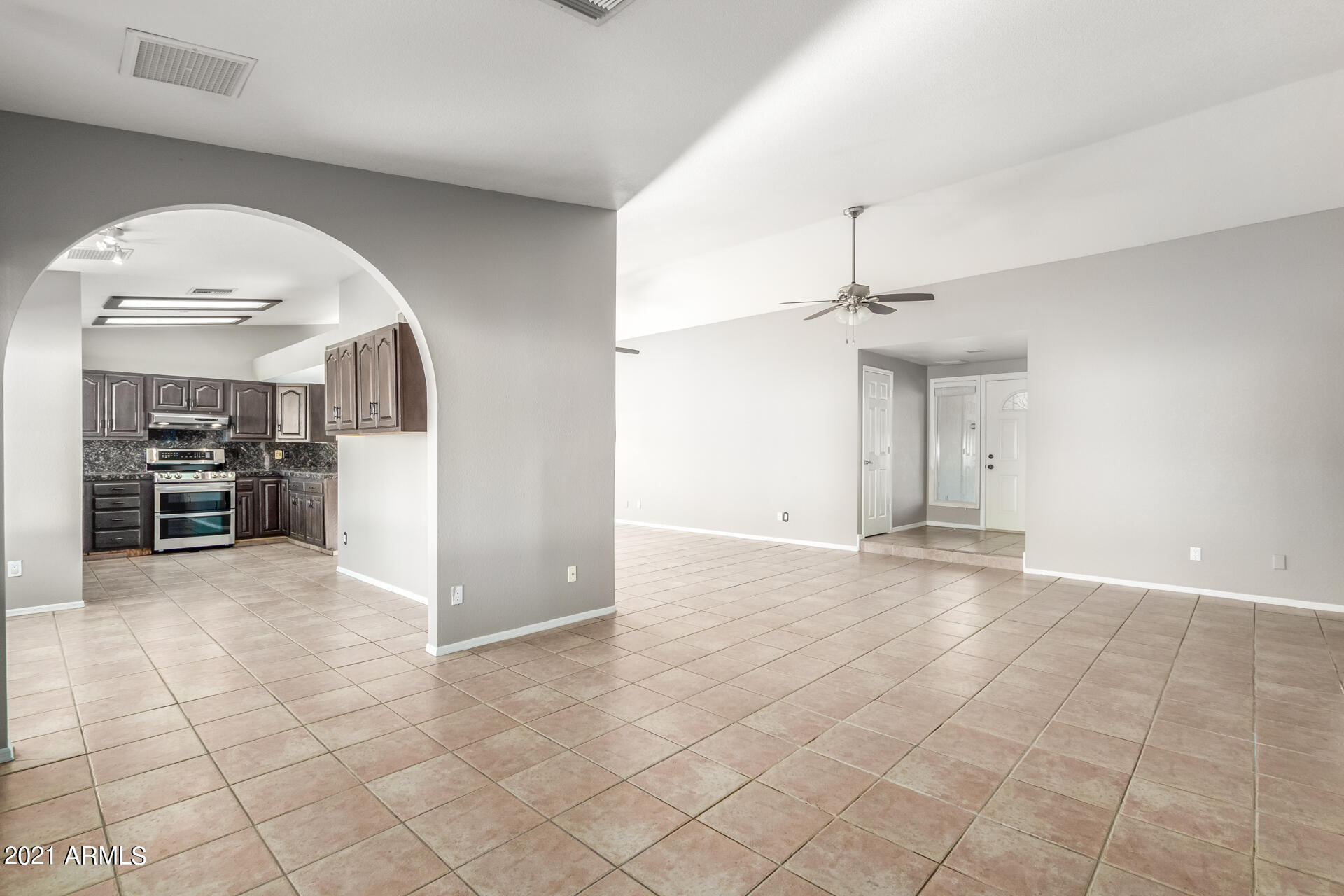 4741 East Kathleen Road Phoenix, AZ 85032 - Photo 7 of 27 Kathleen-4