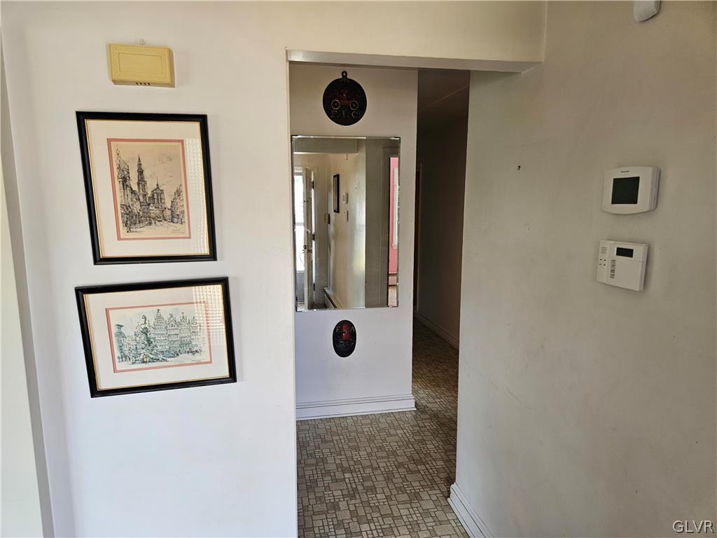 15 Ridgewood Road Easton, PA 18045 - Photo 5 of 44