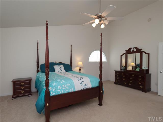 8433 Aztec Dawn Court Raleigh, NC 27613 - Photo 14 of 23