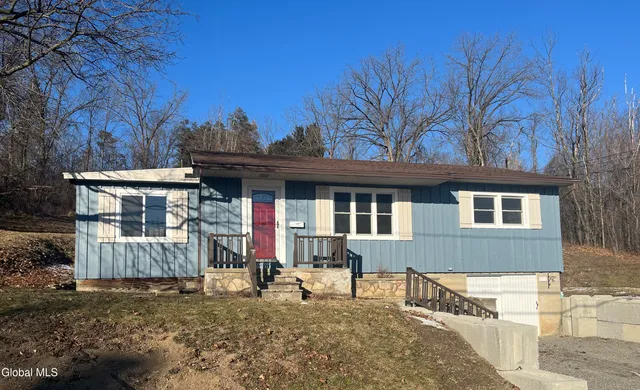 $237,500 | 41 St Claire Street, Ticonderoga, NY 12883