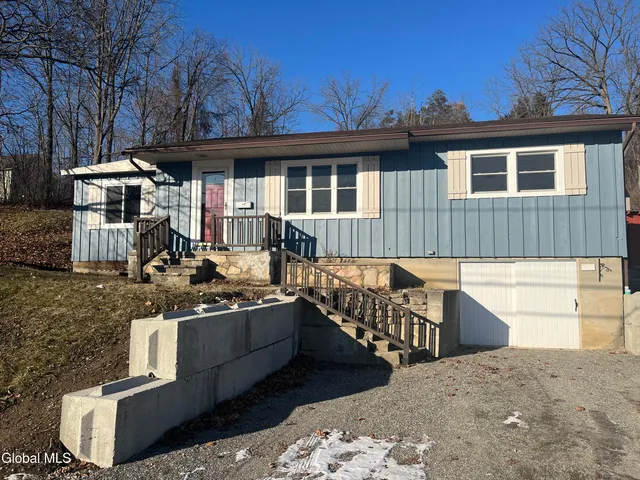 $237,500 | 41 St Claire Street, Ticonderoga, NY 12883