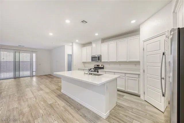 $2,100 | 6848 Stagehand Avenue, Las Vegas, NV 89156